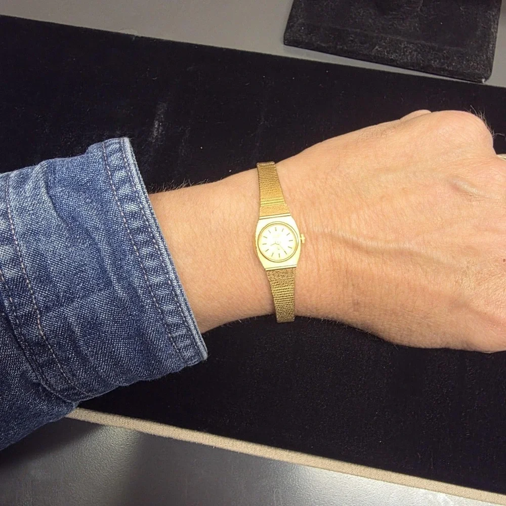 VTG Citizen Quartz Women Watch‎ Gold Tone Bracelet Japan 3220-899911 New Battery